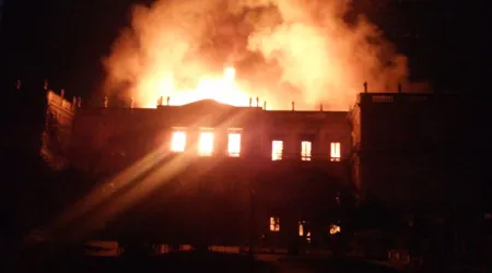 Incendio del Museo Nacional de Río es una verdadera tragedia, afirman obispos