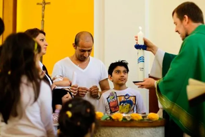 Amor de cristianos suscita ola de conversiones entre refugiados musulmanes en Alemania