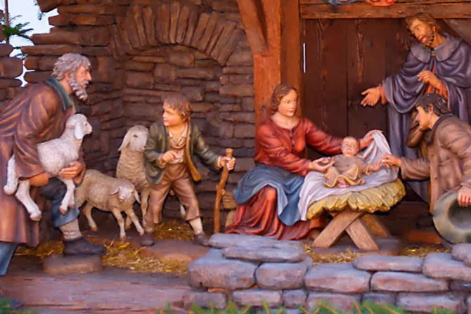 Arzobispo invita a preguntarse en Navidad por qué Dios se hizo hombre