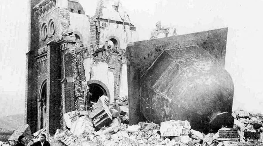 Iglesia Católica en Nagasaki destruida por la bomba atómica. Créditos: Dominio Público?w=200&h=150