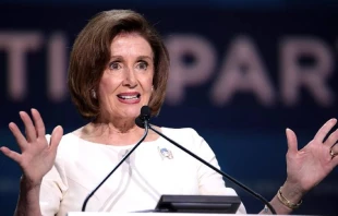 Nancy Pelosi. Cru00e9dio: Gage Skidmore (CC BY-SA 2.0) 