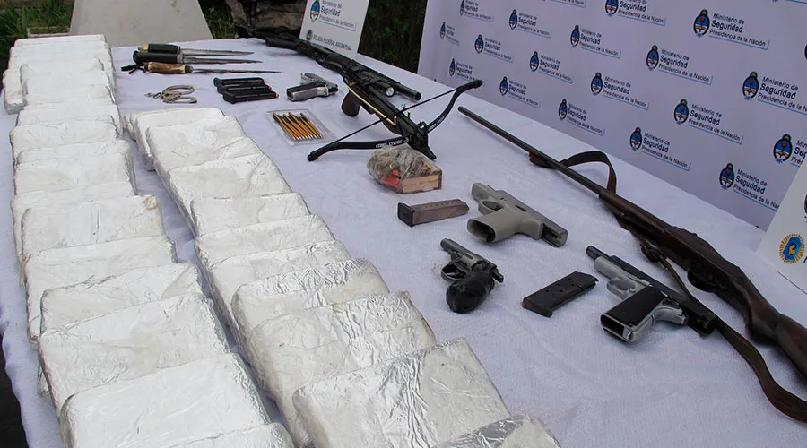 Incautación de droga y armamento en Argentina. Foto:  Flickr Ministerio de Seguridad Argentina (CC-BY-NC-ND-2.0)?w=200&h=150