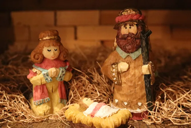 En Navidad el Niño Jesús busca nuestros brazos como lo hizo con María, dice Arzobispo