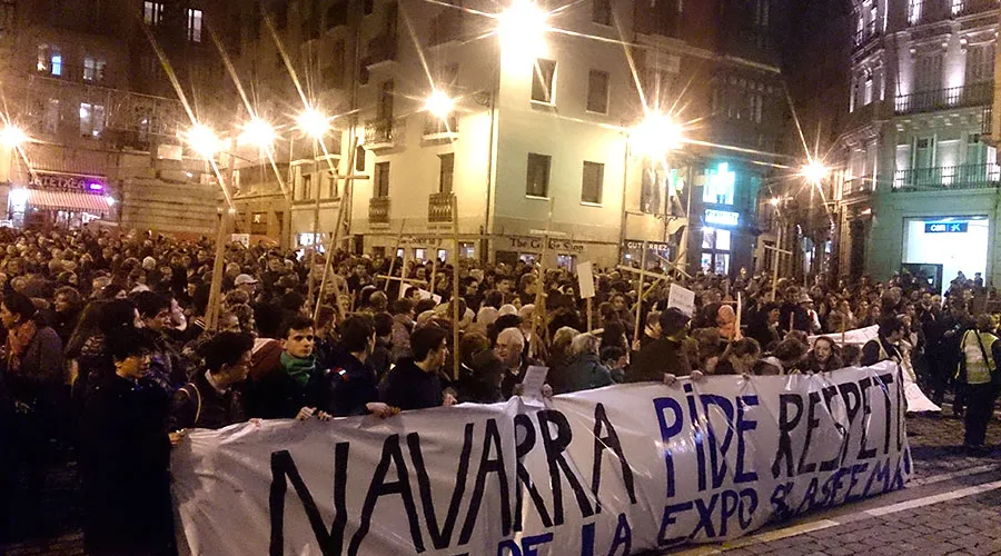 Manifestación contra exposición blasfema en Pamplona. Foto: Cortesía de Carlos Beltramo.