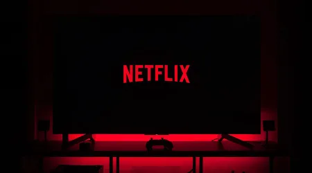 Senador pide investigación criminal por película que sexualiza a niñas en Netflix