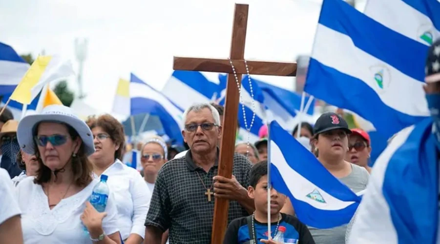 Peregrinación de apoyo a los obispos en julio de 2018. Crédito: Javier Ruiz (Facebook Arquidiócesis de Managua)?w=200&h=150