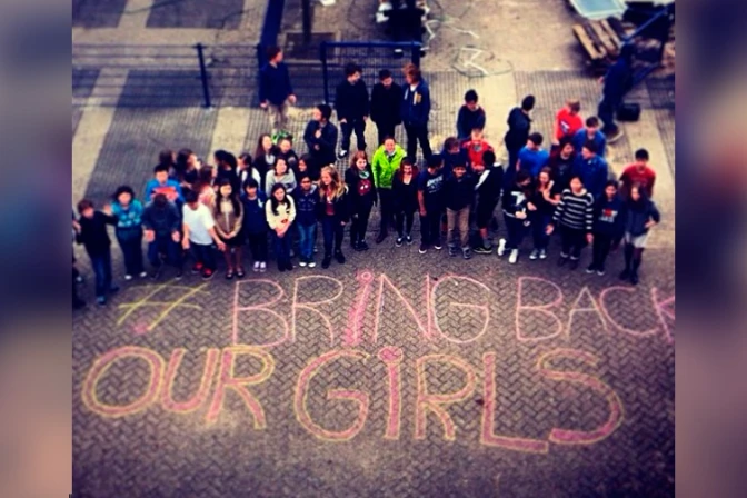 Obispos de EEUU alientan solidaridad con Nigeria para rescatar a niñas secuestradas