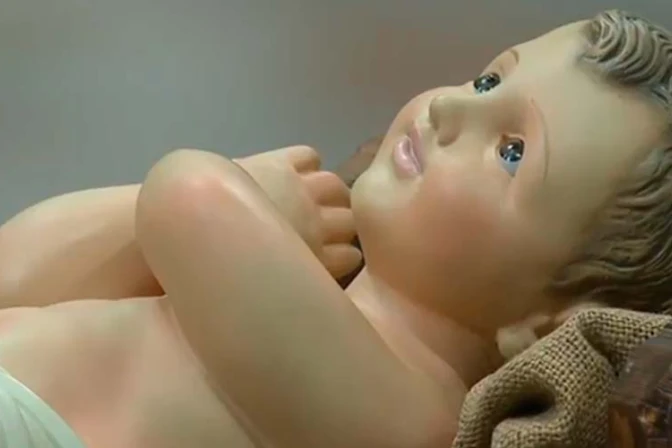 Papa Francisco: En Jesús, Dios se hizo hombre y compartió en todo nuestra condición