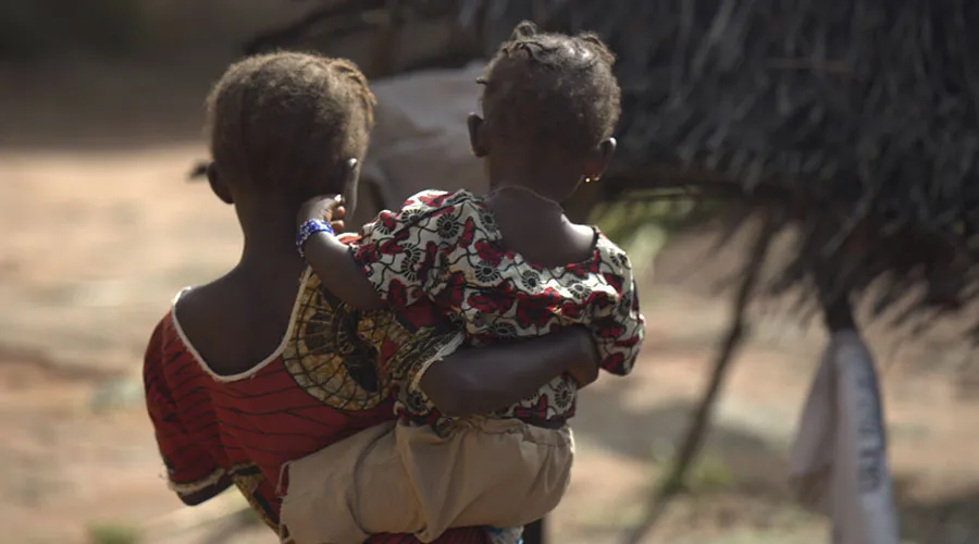 Niños en región afectada por el ébola en África occidental. Foto: UNICEF Guinea (CC BY-NC-SA 2.0)?w=200&h=150