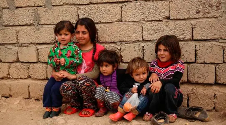 Niños en un campo de refugiados en Irak. Crédito: Daniel Ibáñez / ACI Prensa