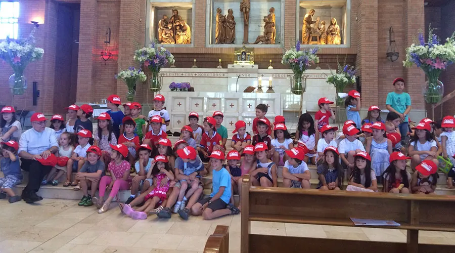 Niños por la Vida de la Parroquia San Francisco de Sales en Santiago de Chile / Foto: Padre Francisco Astaburuaga
