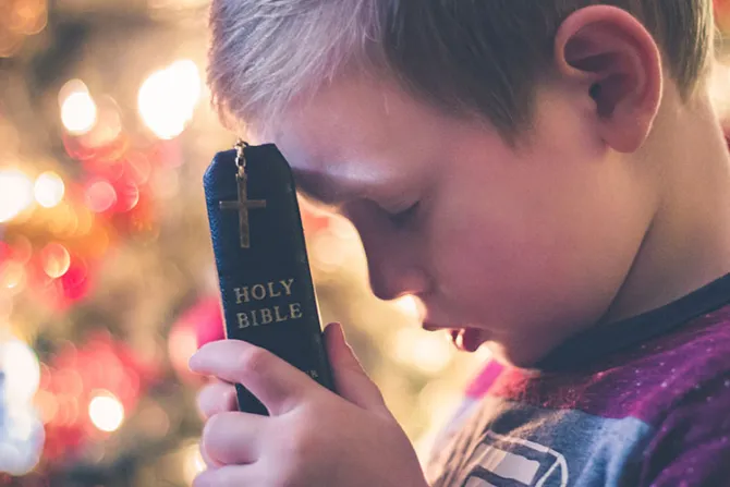 Viernes Santo: Ofrecen guía para rezar con los niños el Vía Crucis en casa