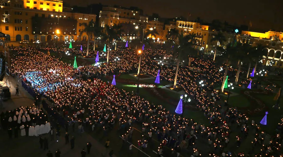 "Noche de las luces" en Plaza Mayor de Lima. Foto: Arzobispado de Lima.?w=200&h=150