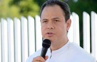 Mons. Josu00e9 Mario Bacci Trespalacios / Cru00e9dito: Alcaldu00eda de Maganguu00e9 Gestiu00f3n Social 