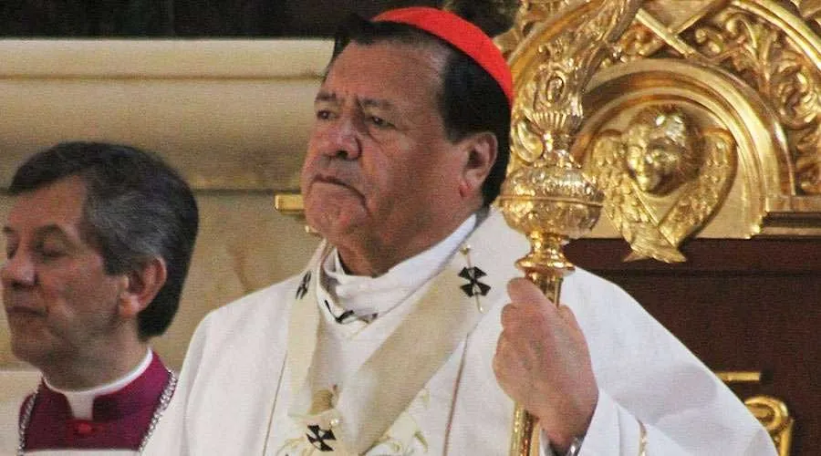 Caso de Cardenal Norberto Rivera abre debate sobre salud de sacerdotes en México, señalan