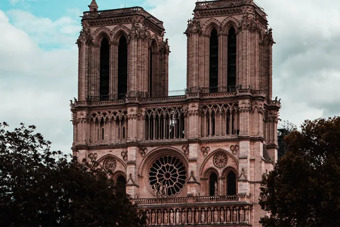 Enjuician a miembros de ISIS por intento de atentado contra Notre Dame en 2016