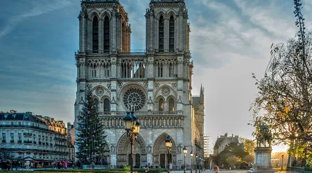 ¿Disneyland católico? Critican planes para remodelar Notre Dame