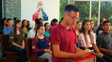 Acompaña la Coronilla de la Divina Misericordia guiada por jóvenes de Venezuela [VIDEO]