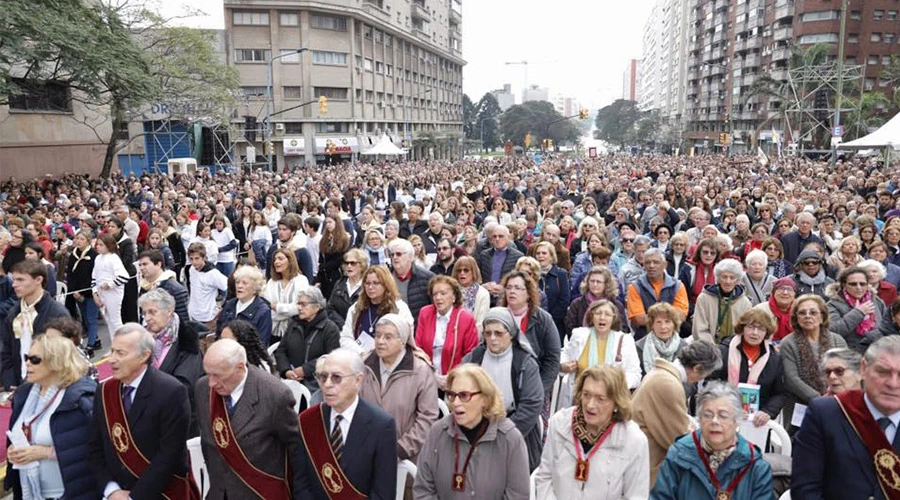 8° Gran Rosario de Bendiciones para las Familias / Crédito: Facebook de Rosario de Bendiciones para las Familias?w=200&h=150