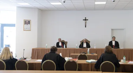 El Tribunal Vaticano inaugura nueva aula para audiencias judiciales