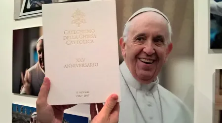 Vaticano publica nueva edición del Catecismo de la Iglesia Católica