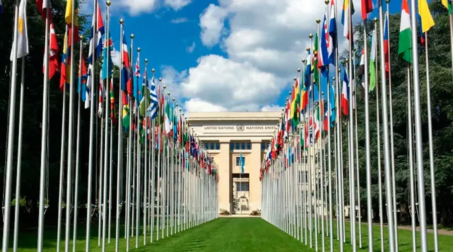 Palacio de las Naciones en Ginebra (Suiza) donde está la sala de reuniones del Consejo de Derechos Humanos de la ONU. Crédito:  Groov3 via Wikimedia (CC0 1.0)