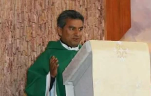 Mons. Fernando Ortega. Cru00e9dito: Diu00f3cesis de Ambato 