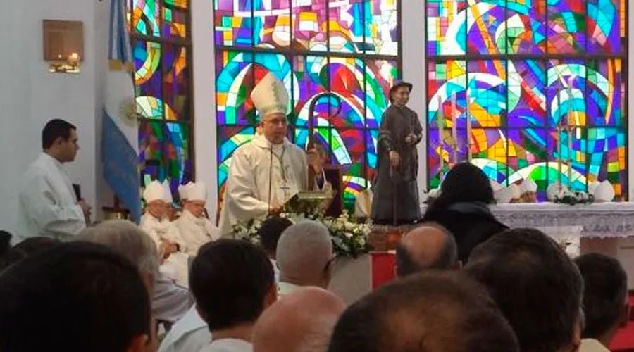 El nuevo Obispo Castrense de Argentina en la Misa donde tomó posesión. Foto: AICA?w=200&h=150