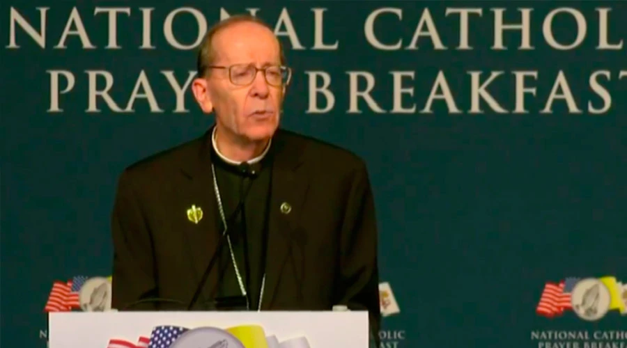 Mons.Thomas Olmsted, de Phoenix, pronuncia el discurso de apertura en el Desayuno Nacional de Oración Católico en Washington, DC, el 23 de abril de 2019 / Crédito: EWTN.?w=200&h=150