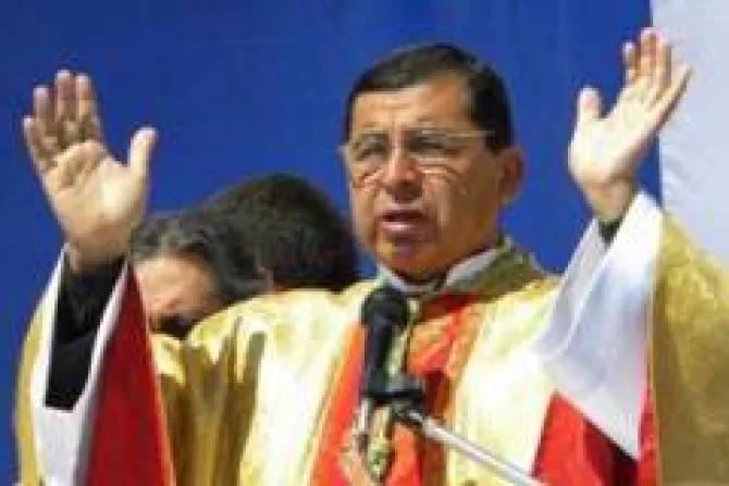 El Papa acepta renuncia de Obispo chileno investigado por abusos