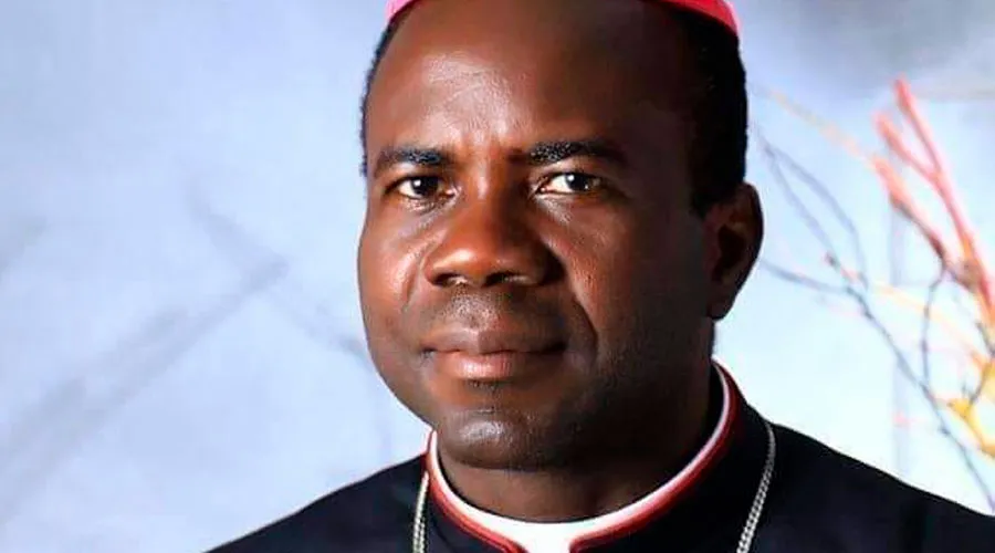 Mons. Moses Chikwe / Crédito: Facebook de Catholic Archdiocese of Owerri