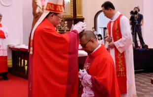 La consagraciu00f3n episcopal del nuevo Obispo de Wuhan (China). Cru00e9dito: Asia News 