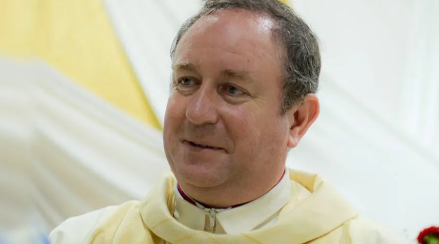 Representante canónico de obispo acusado de abusos responde a pedido de captura