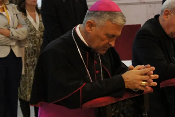 Obispo invita a deudos de víctimas de accidente de Santiago a encontrar el consuelo en la Fe