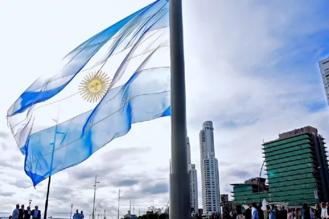 Obispos llaman a la convivencia democrática y al respeto a la Constitución Argentina