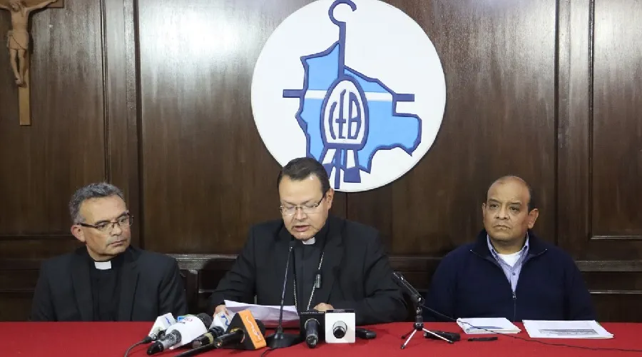 Obispos de Bolivia rechazan malla curricular: “No es educación, es adoctrinamiento”