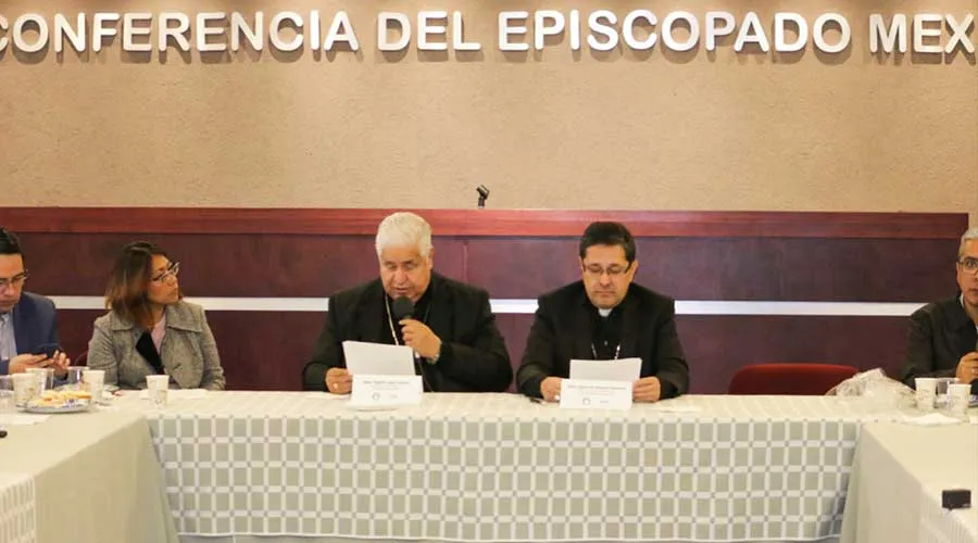 Mons. Rogelio Cabrera y Mons. Alfonso Miranda, Presidente y Secretario de la Conferencia del Episcopado Mexicano. Foto: CEM.?w=200&h=150