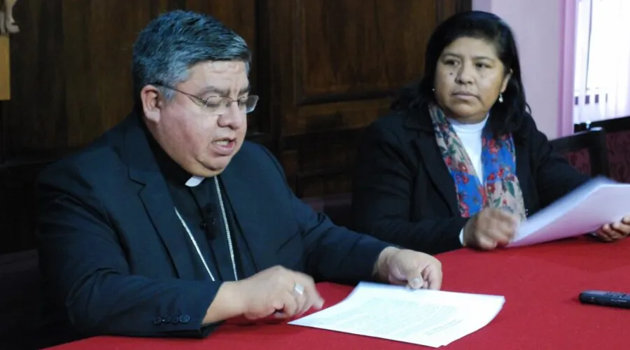 Obispos de Bolivia admiten haber ocasionado dolor a víctimas de abuso