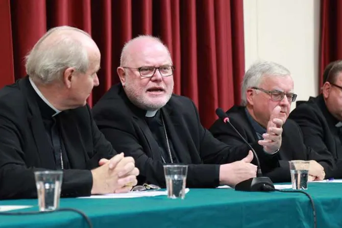 Obispos de Alemania aprueban estatutos de polémica asamblea sinodal
