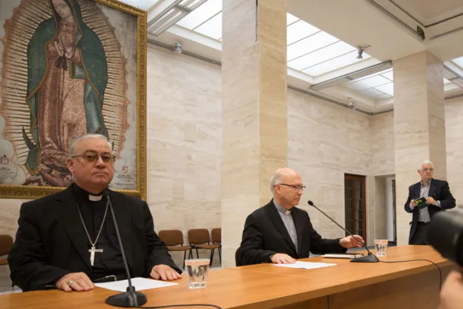 Todos los obispos de Chile pusieron sus cargos a disposición del Papa Francisco