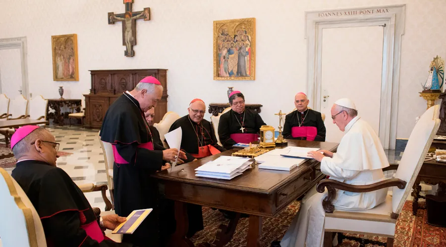 Los obispos de Venezuela con el Papa Francisco. Foto: L'Osservatore Romano?w=200&h=150
