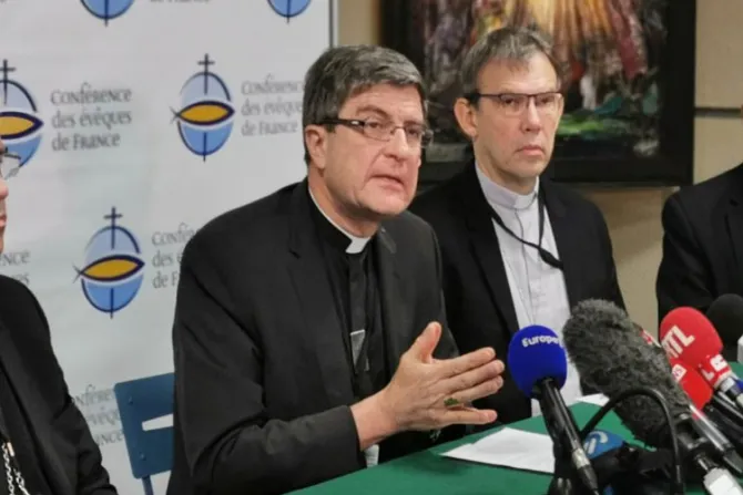 Obispos de Francia establecen 3 ejes para proseguir la lucha contra abusos