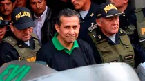 Ollanta Humala sale de la carceleta del Palacio de Justicia en Lima. Foto Andina / Raúl García Pereira