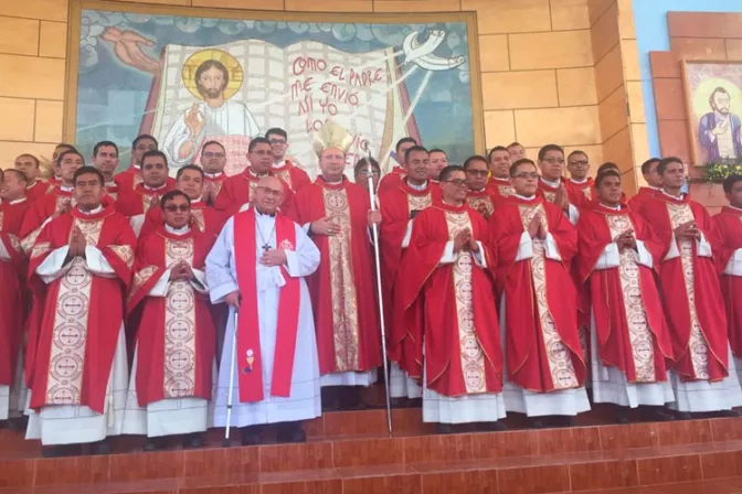 México: Nuncio Apostólico ordena 16 sacerdotes y 16 diáconos