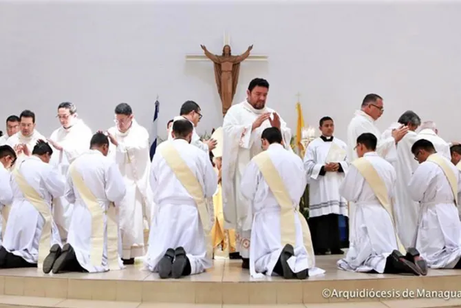 Cardenal ordena 10 nuevos sacerdotes: La vocación nace en las familias