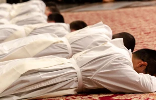 Ordenaciu00f3n sacerdotal. Cru00e9dito: Daniel Ibu00e1u00f1ez / ACI Prensa 