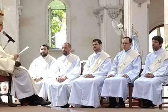 Sirvan a la salvación de sus hermanos, alienta Cardenal Poli a nuevos sacerdotes