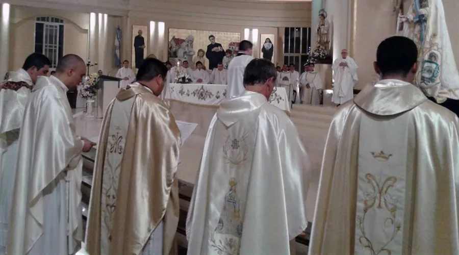 Ordenación sacerdotal en Tucumán (Argentina) / Arzobispado de Tucumán