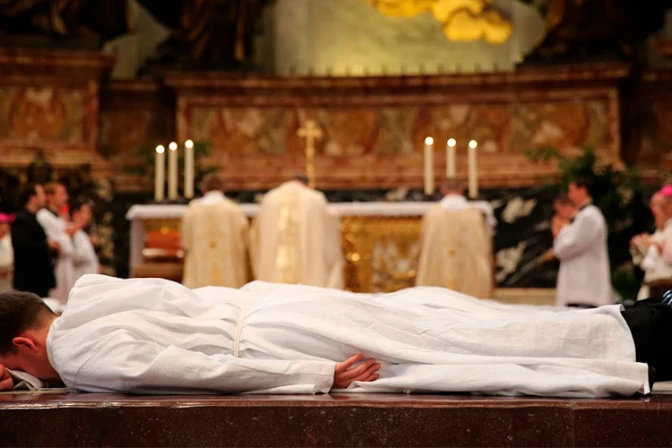 La defensa del matrimonio motivó a estos pastores anglicanos a abrazar el catolicismo