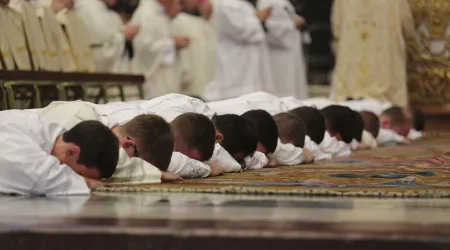 El Papa ordenará 16 sacerdotes, entre ellos un colombiano y un salvadoreño